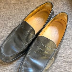 Tods men’s loafers